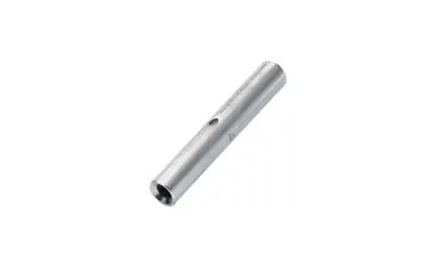 白色背景上的Klauke压缩接头特写