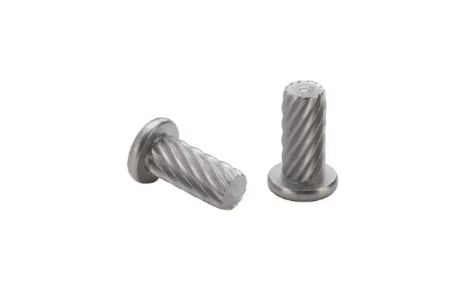 白色背景上的两枚 TKA™/TK4™ 型 microPEM® TackSert® 压铆紧固件，用于将上面板固定到底板或机箱结构。