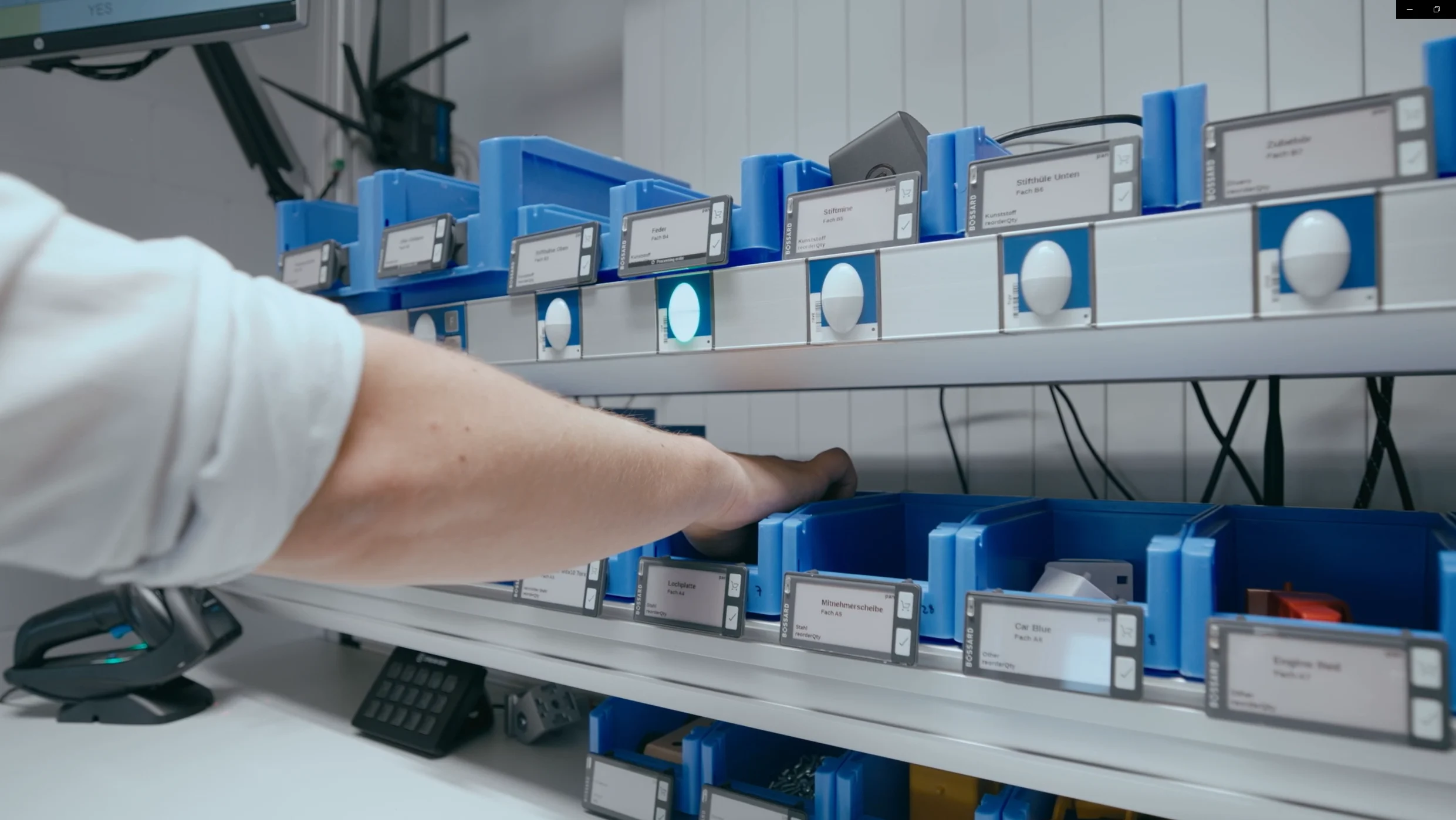 Worker Guidance with Pick-to-Light